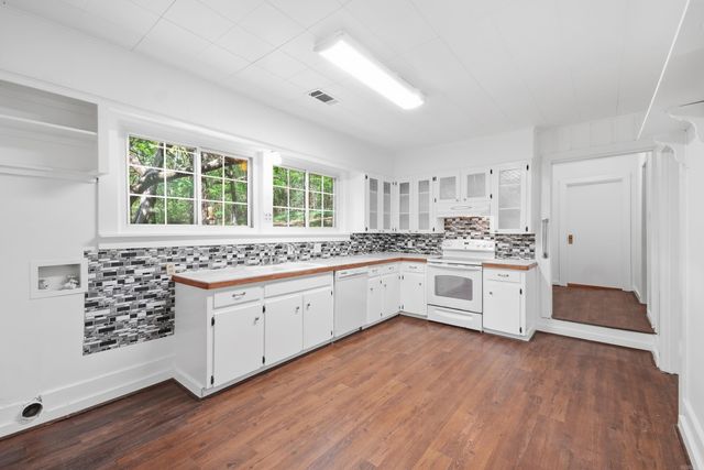 175 Acklin Gap Road, Conway, AR 72032