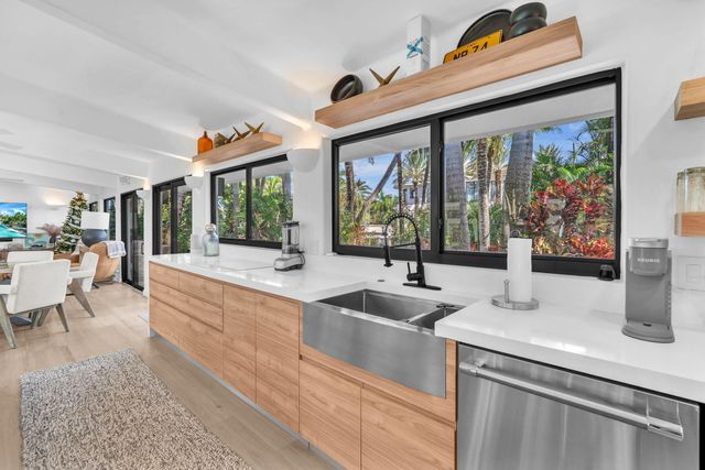 302 Coral Way, Fort Lauderdale, FL 33301