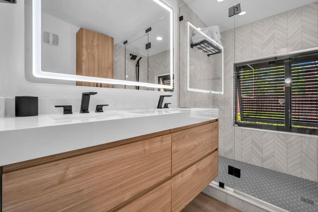 302 Coral Way, Fort Lauderdale, FL 33301