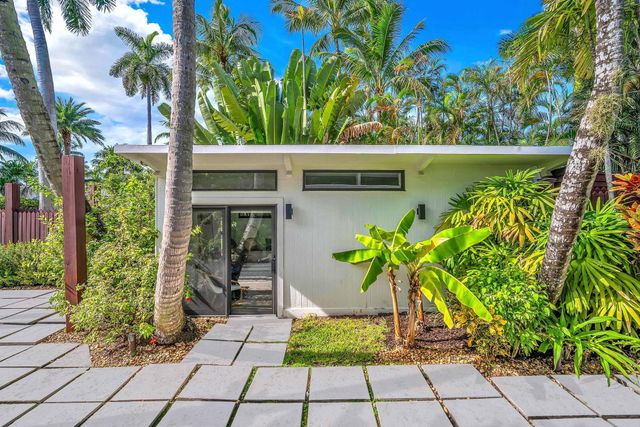 302 Coral Way, Fort Lauderdale, FL 33301