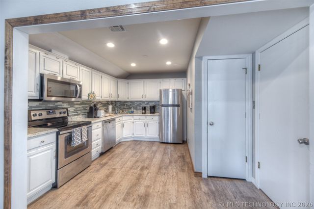 9109 S Urbana Avenue 6A, Tulsa, OK 74137