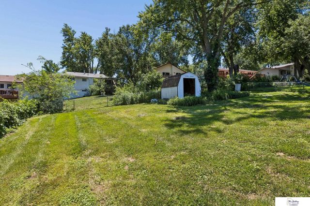 13917 X Circle, Omaha, NE 68137