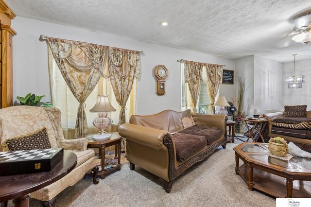 13917 X Circle, Omaha, NE 68137