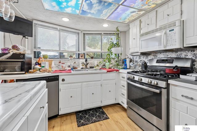 13917 X Circle, Omaha, NE 68137