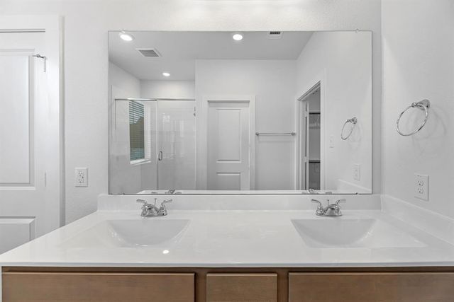 17207 Walden Lake Lane, Hockley, TX 77447