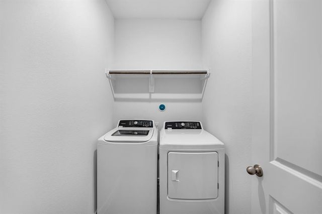 17207 Walden Lake Lane, Hockley, TX 77447