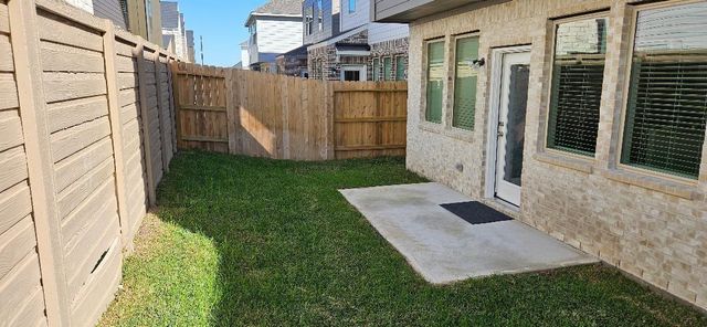 17207 Walden Lake Lane, Hockley, TX 77447