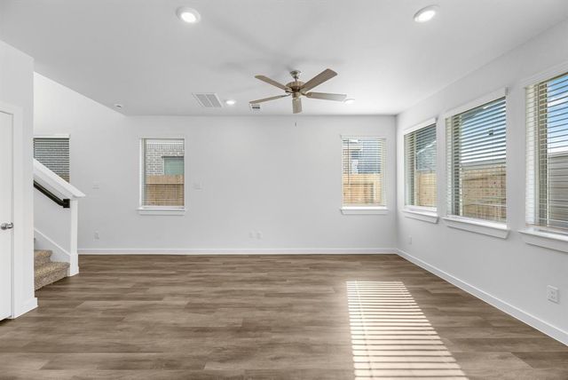 17207 Walden Lake Lane, Hockley, TX 77447