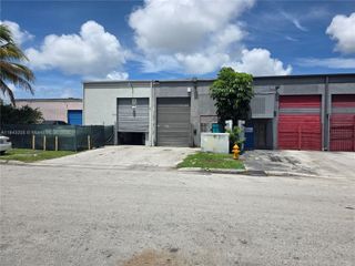 6909 NW 50th St 6909, Miami, FL 33166