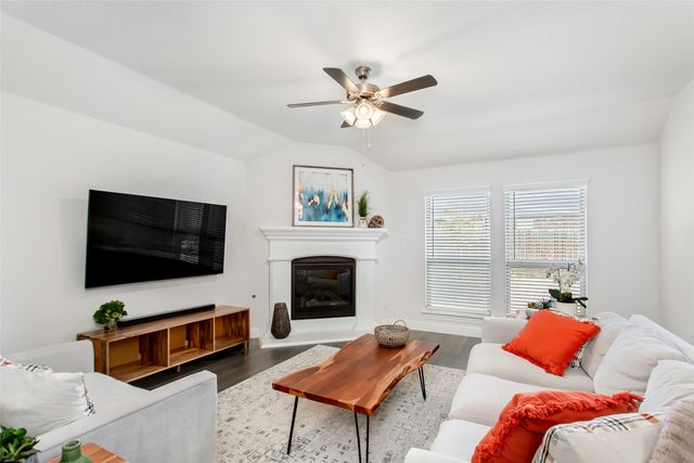 2913 Log Cabin Drive, Celina, TX 75009