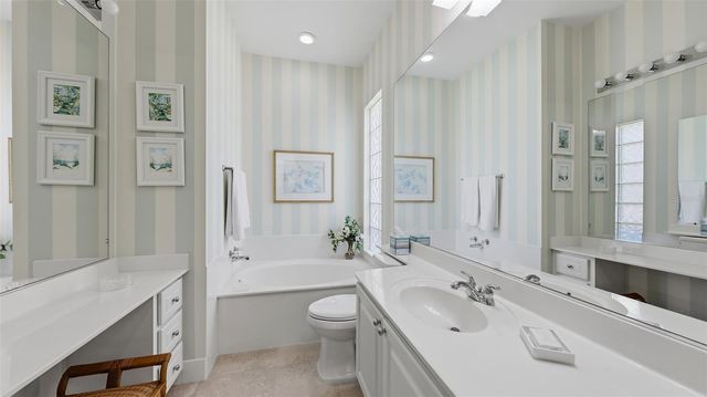 8080 CARDENA LANE, Sarasota, FL 34238