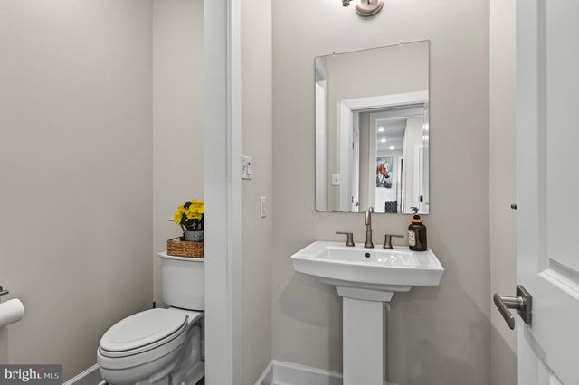 207 ALEXIS CT, West Chester, PA 19380