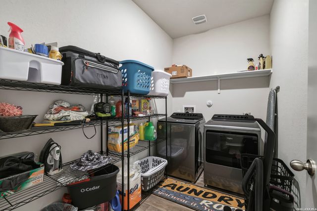 6631 Copper King St, San Antonio, TX 78252