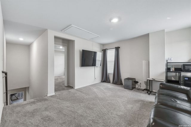 6631 Copper King St, San Antonio, TX 78252