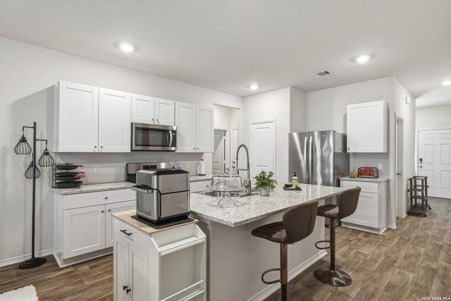 6631 Copper King St, San Antonio, TX 78252