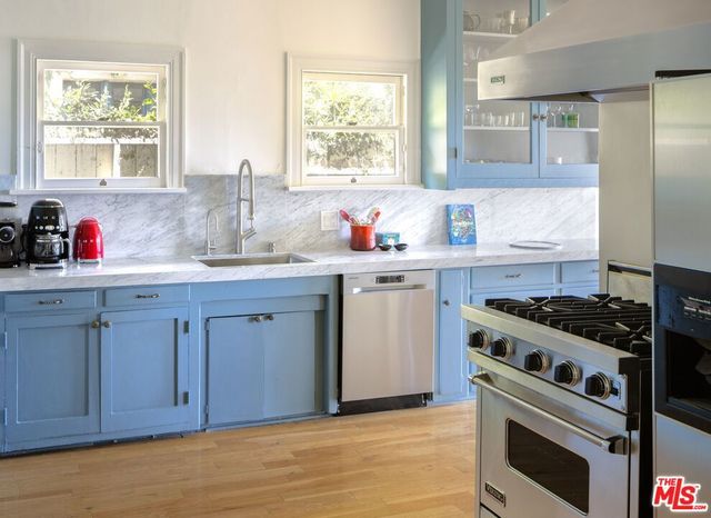 8262 Marmont Lane, Los Angeles, CA 90069