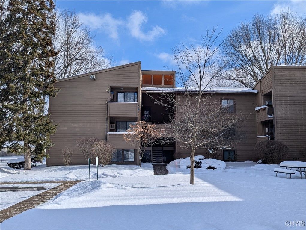 1 Watertree Drive, Dewitt, NY 13057