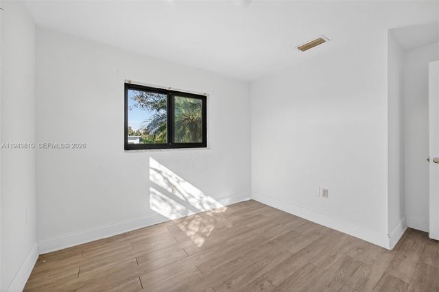 27701 SW 162nd Ct, Homestead, FL 33031