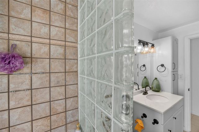 27701 SW 162nd Ct, Homestead, FL 33031