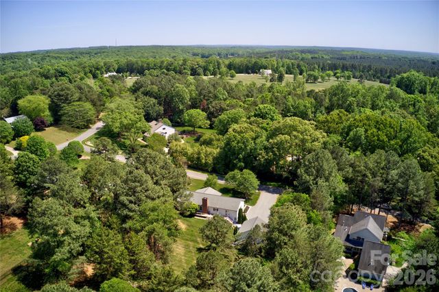 2429 Cassidy Drive, Davidson, NC 28036