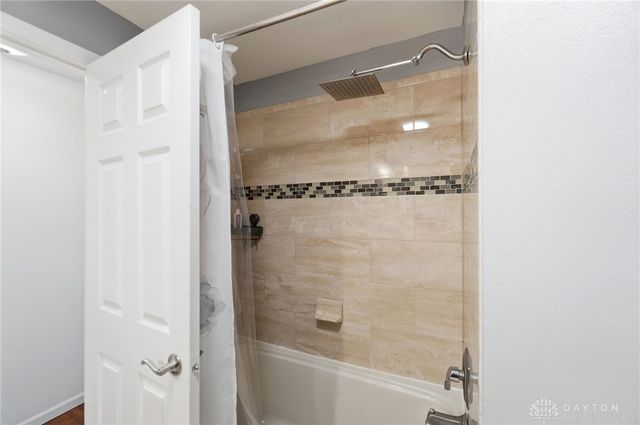 3150 Bonnie Villa Lane, Beavercreek, OH 45431
