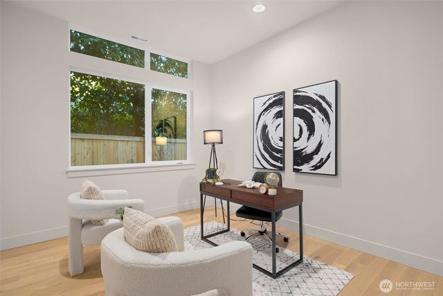 7010 NE 134th Street, Kirkland, WA 98034