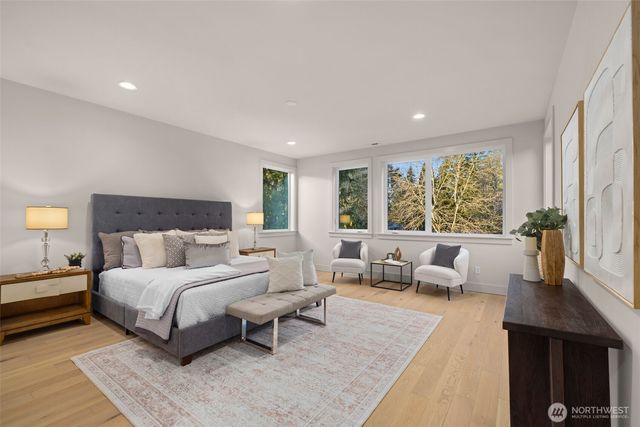 7010 NE 134th Street, Kirkland, WA 98034