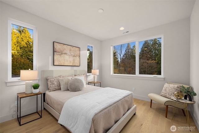 7010 NE 134th Street, Kirkland, WA 98034