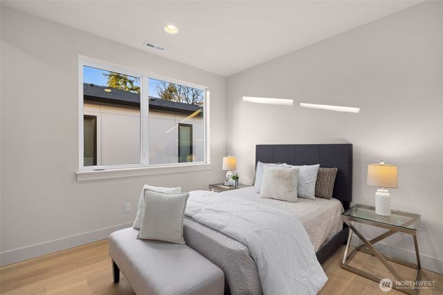 7010 NE 134th Street, Kirkland, WA 98034