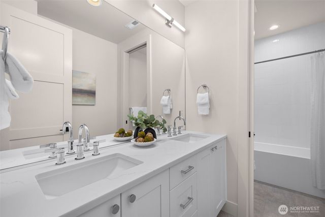 7010 NE 134th Street, Kirkland, WA 98034