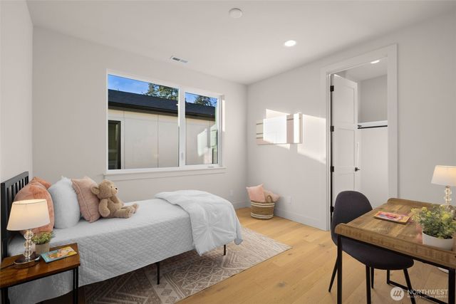 7010 NE 134th Street, Kirkland, WA 98034