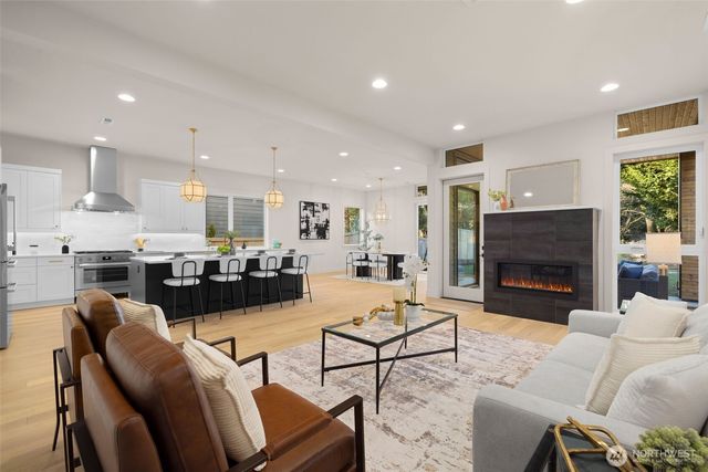 7010 NE 134th Street, Kirkland, WA 98034