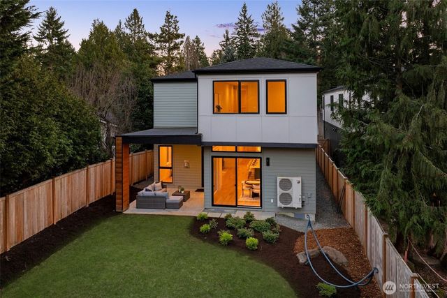 7010 NE 134th Street, Kirkland, WA 98034