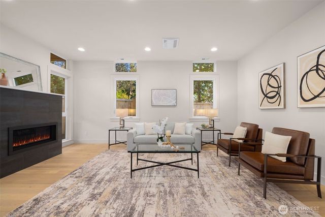 7010 NE 134th Street, Kirkland, WA 98034