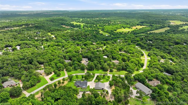 5020 E Redbud Drive, Claremore, OK 74019