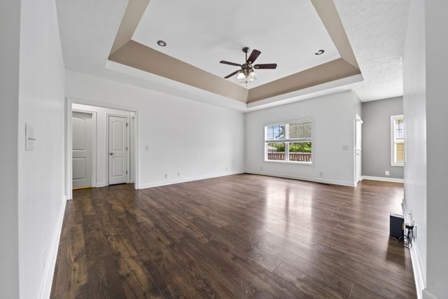 513 N Russell St, Portland, TN 37148