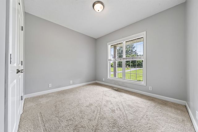 513 N Russell St, Portland, TN 37148