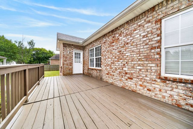 513 N Russell St, Portland, TN 37148