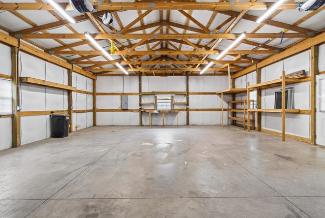 513 N Russell St, Portland, TN 37148
