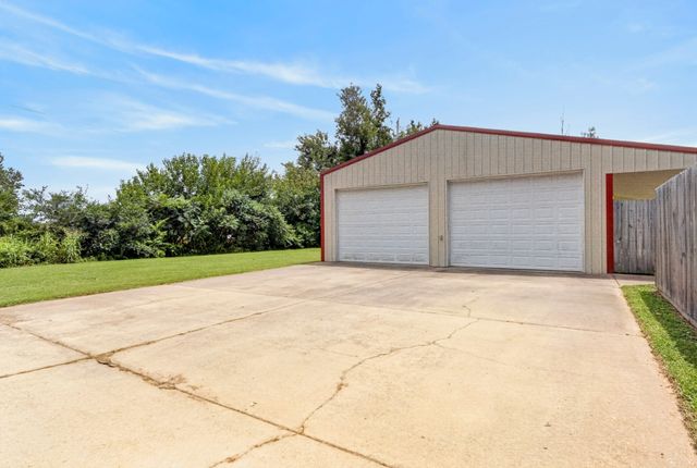 513 N Russell St, Portland, TN 37148