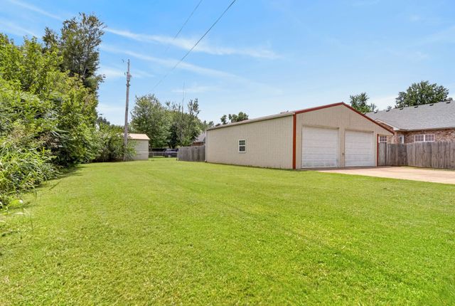 513 N Russell St, Portland, TN 37148