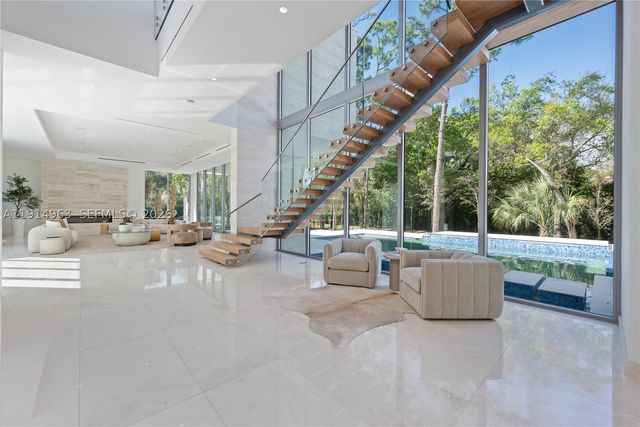 6720 SW 98th St, Pinecrest, FL 33156