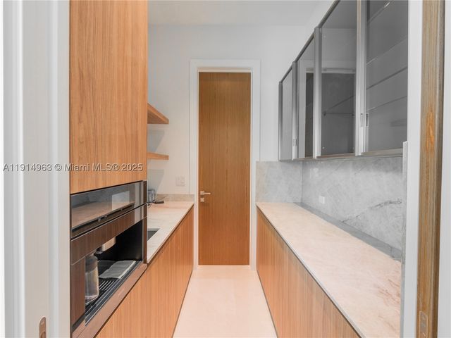 6720 SW 98th St, Pinecrest, FL 33156