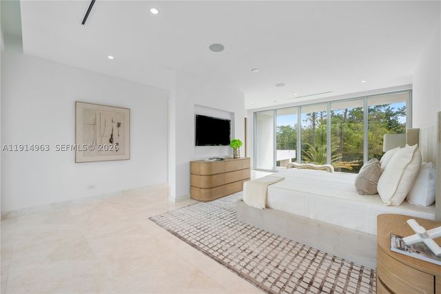 6720 SW 98th St, Pinecrest, FL 33156