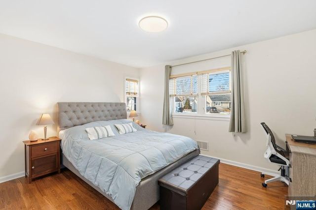 21-10 Carlisle Place, Fair Lawn, NJ 07410