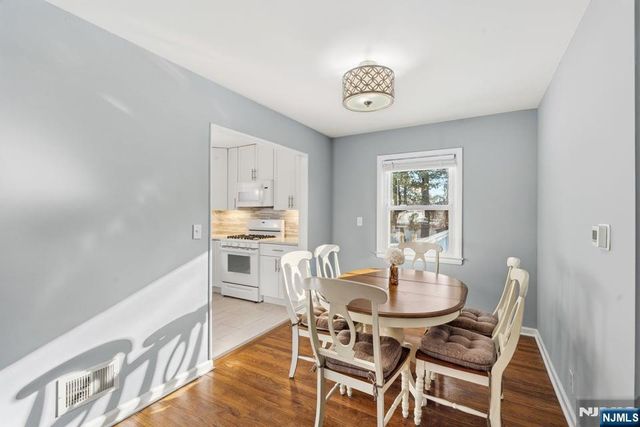 21-10 Carlisle Place, Fair Lawn, NJ 07410