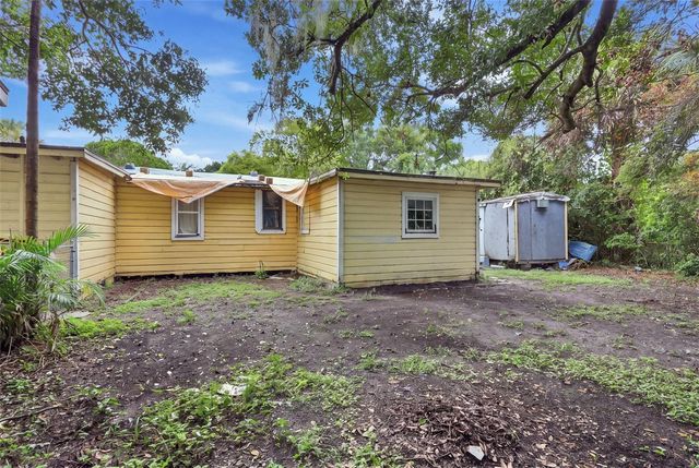 2221 GRANBY STREET, Sanford, FL 32771