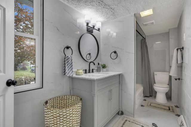 86 Wilwood Avenue, Newark, OH 43055