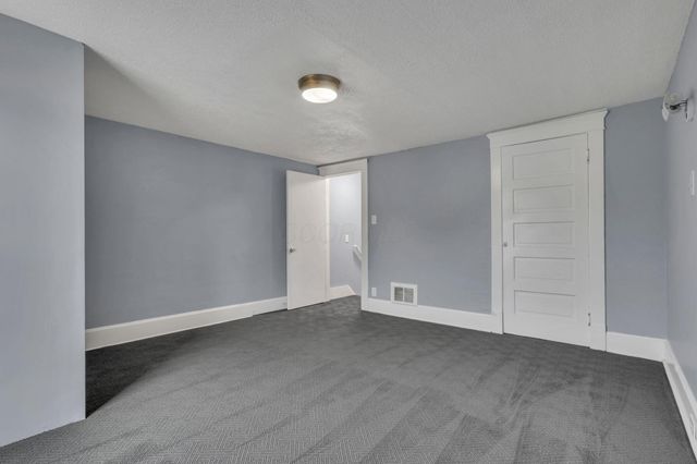 86 Wilwood Avenue, Newark, OH 43055