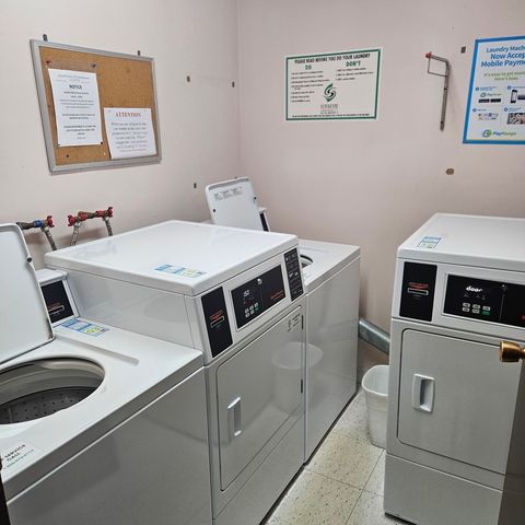 1717 W CRYSTAL Lane 310, Mount Prospect, IL 60056